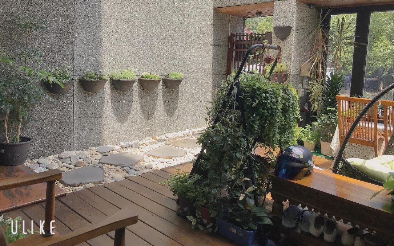 Moon House B&B Hualien City Exterior photo
