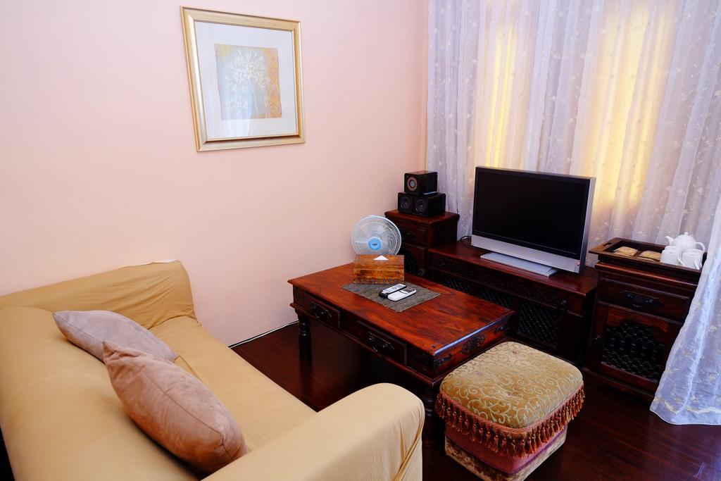 Moon House B&B Hualien City Exterior photo